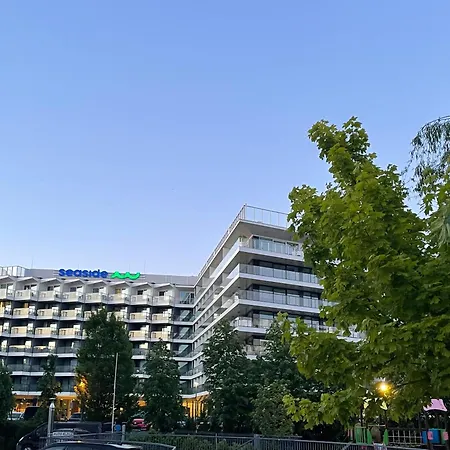 Prywatny Apartament z widokiem na morze Seaside Park Kołobrzeg-2
